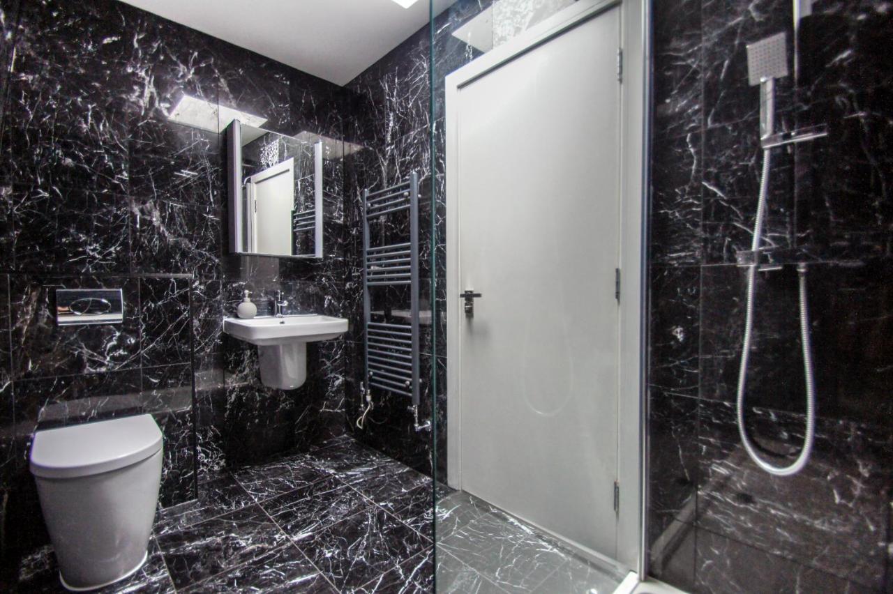 Steine House - Central- By Lets